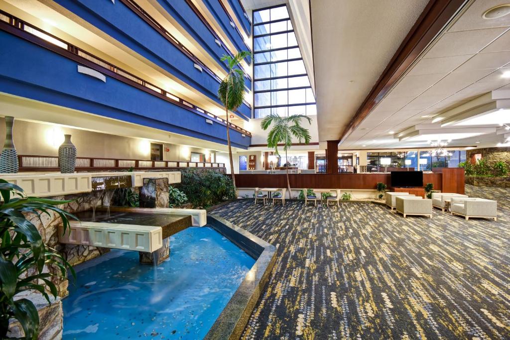 DoubleTree by Hilton Augusta - Image 4
