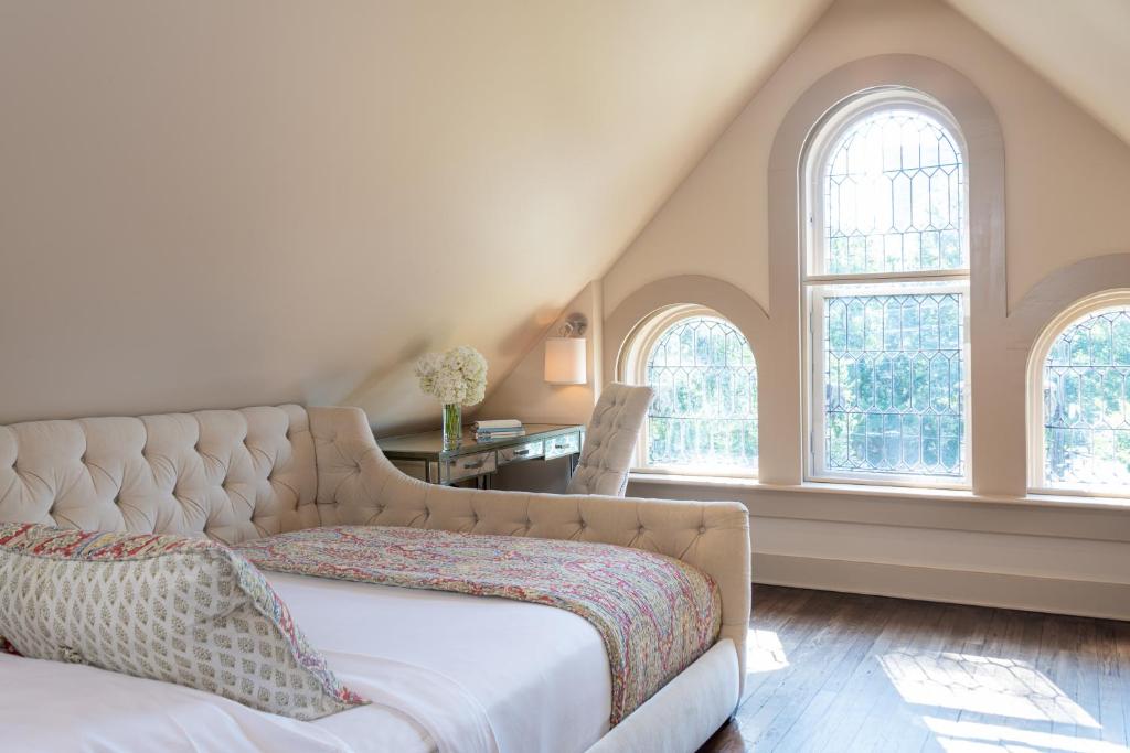 Stonehurst Place Bed & Breakfast - Image 7