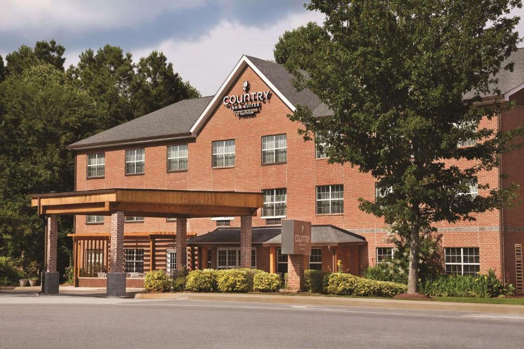 Country Inn & Suites by Radisson, Newnan, GA - Image 6