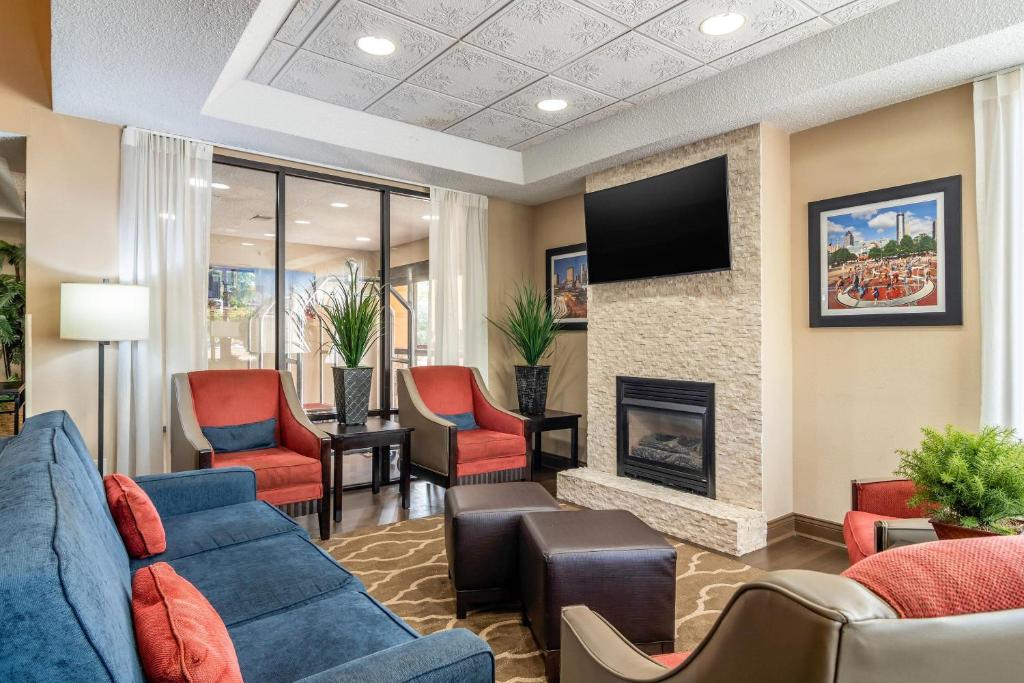 Comfort Inn & Suites Atlanta-Smyrna - Image 6