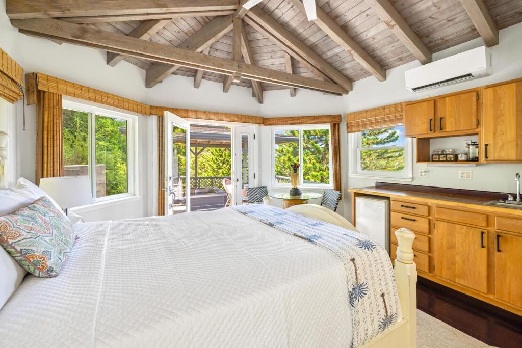 Marjorie's Kauai Inn - Image 5