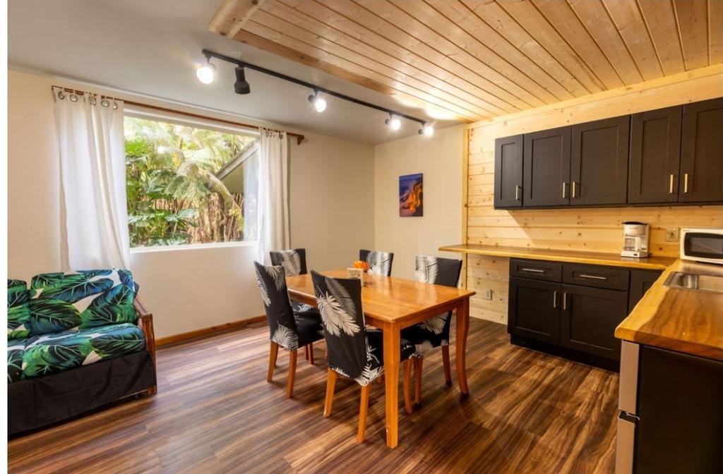 Halema'uma'u- Hale Kumu La'au - Image 4