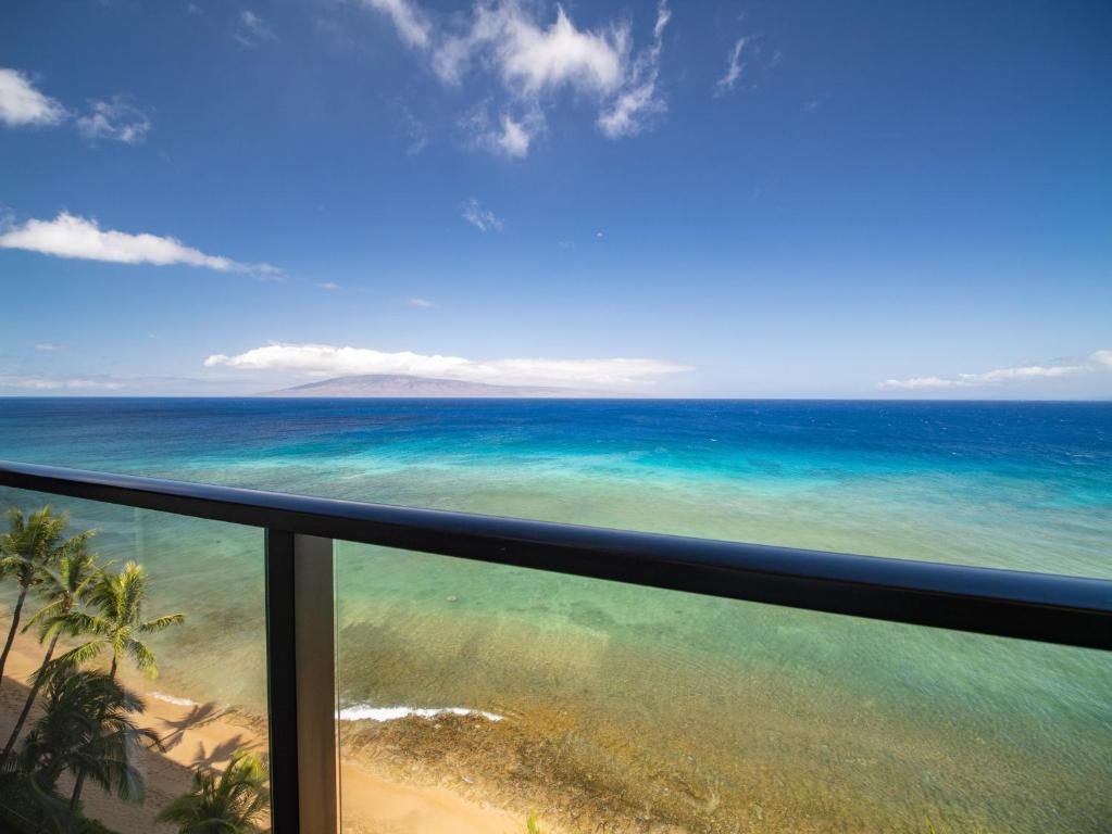 Mahana 1111 - Direct Ocean Views & Beachfront