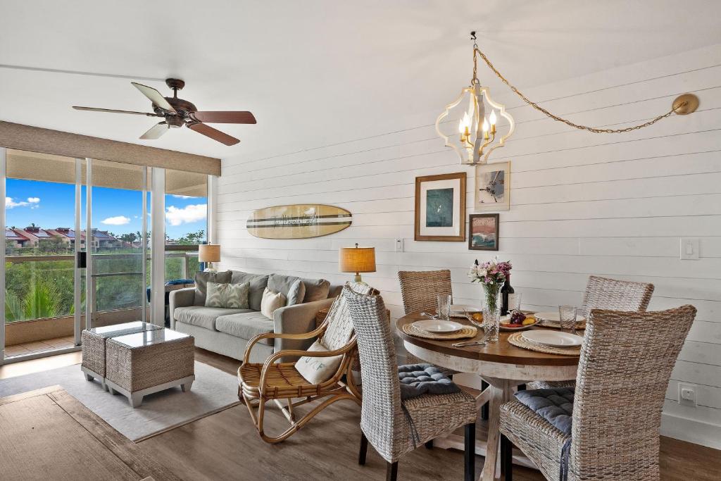 Top 5 Home with King Bed Plus Steps to Beach & Shops - Image 8