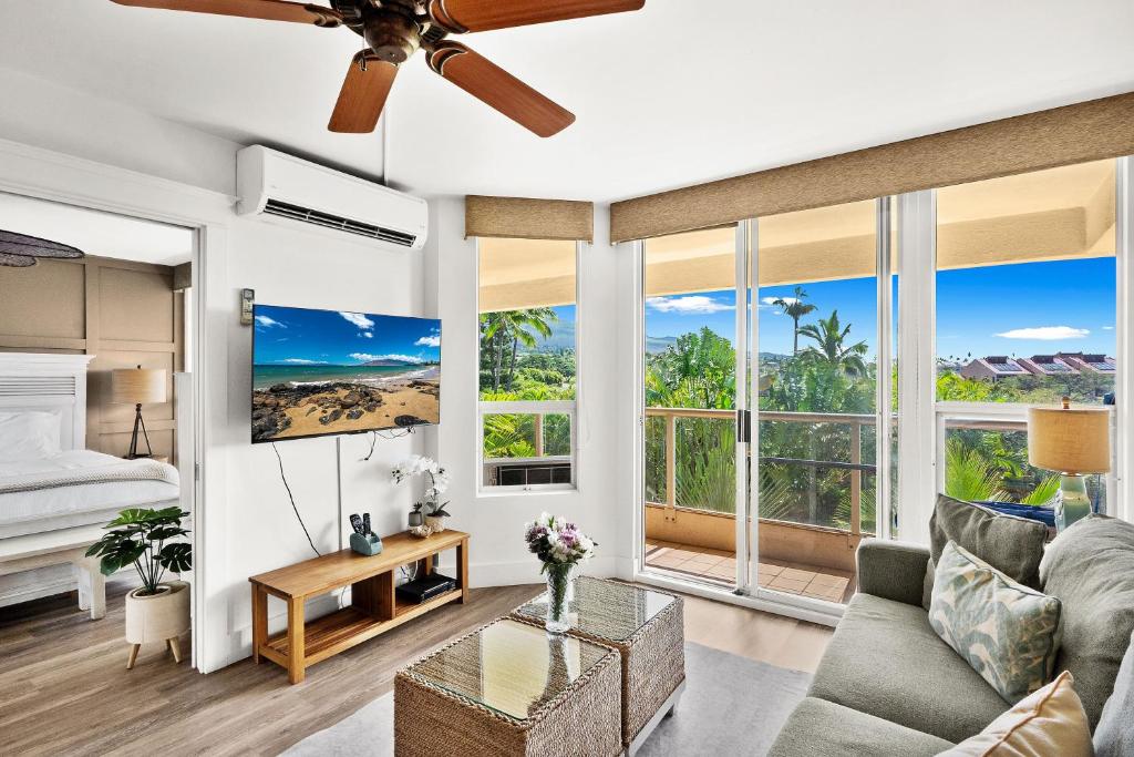 Top 5 Home with King Bed Plus Steps to Beach & Shops - Image 5