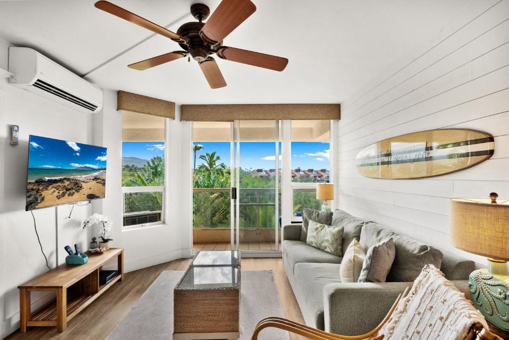 Top 5 Home with King Bed Plus Steps to Beach & Shops - Image 7