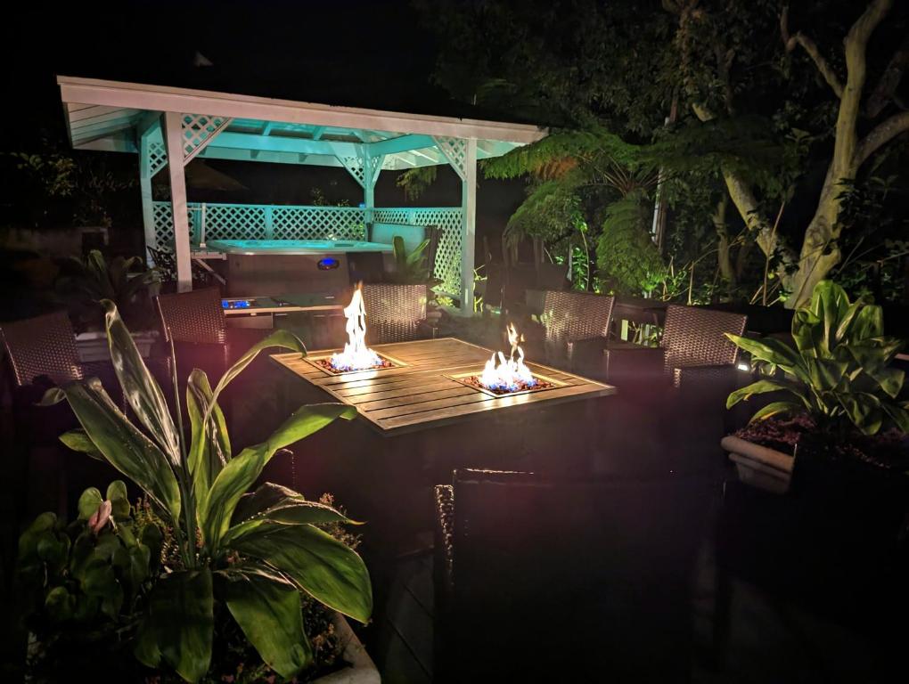 Ohia Kona Estates - An All Suites B&B