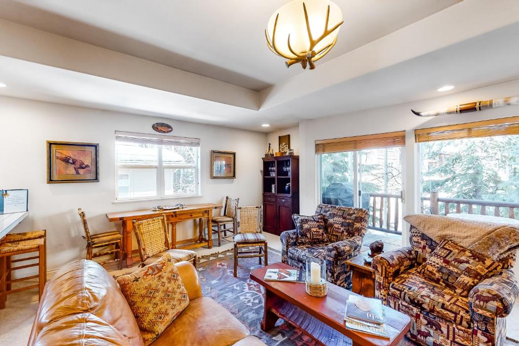 Sun Bird Getaway at River Run B - Image 5