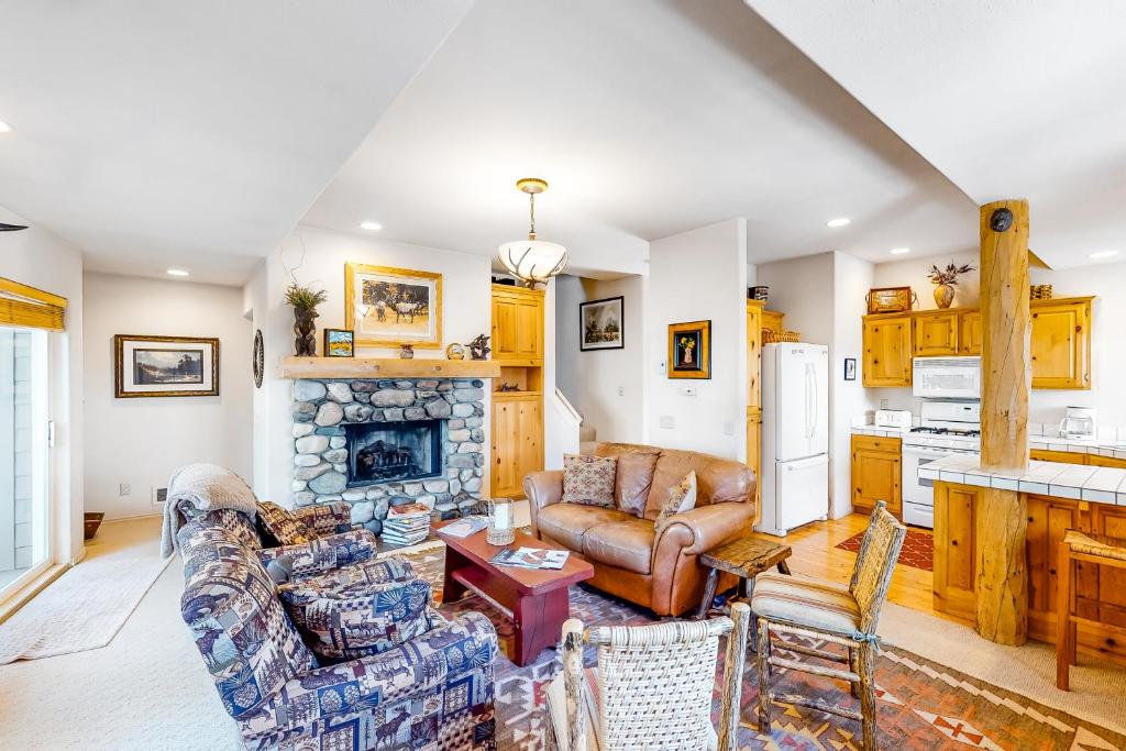 Sun Bird Getaway at River Run B - Image 4