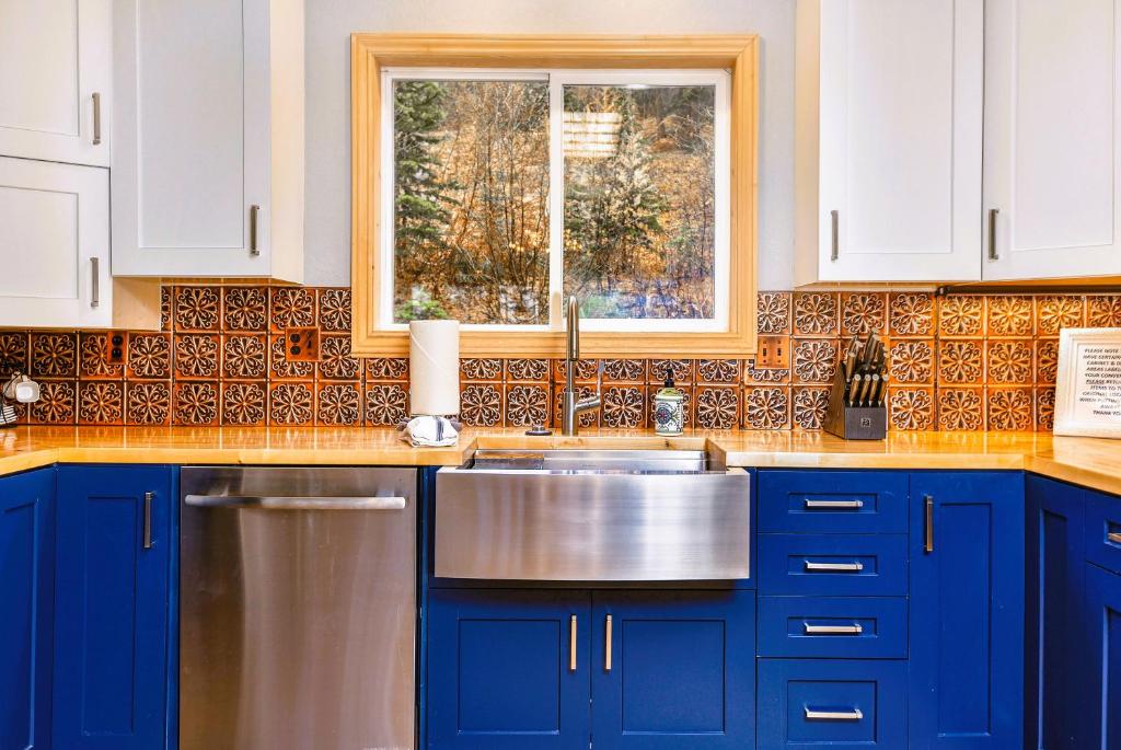 Sunspot Lodge - Schweitzer Mountain - Image 5