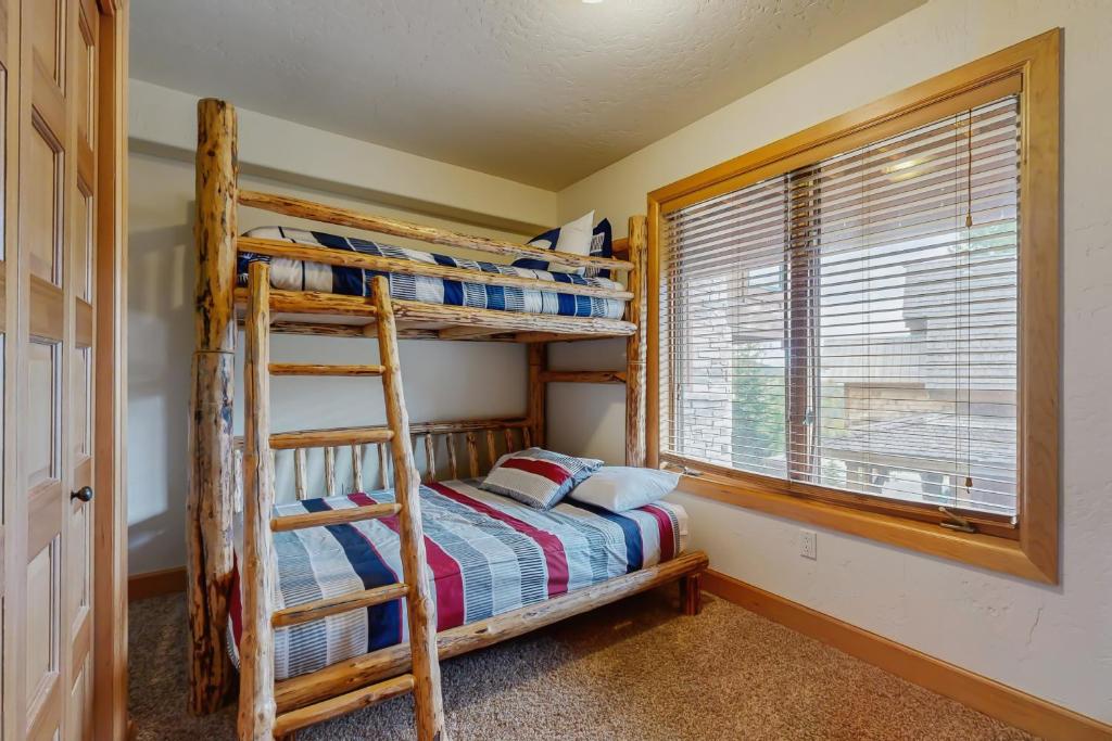 Northwest Passage Retreat - Image 7