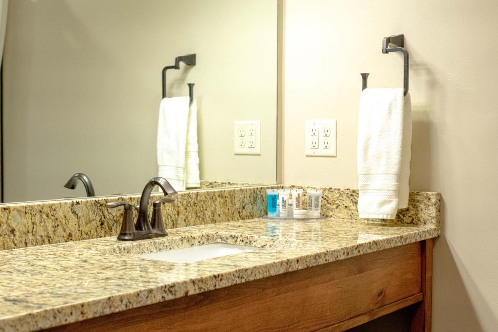 Sawtelle Mountain Resort - Image 8