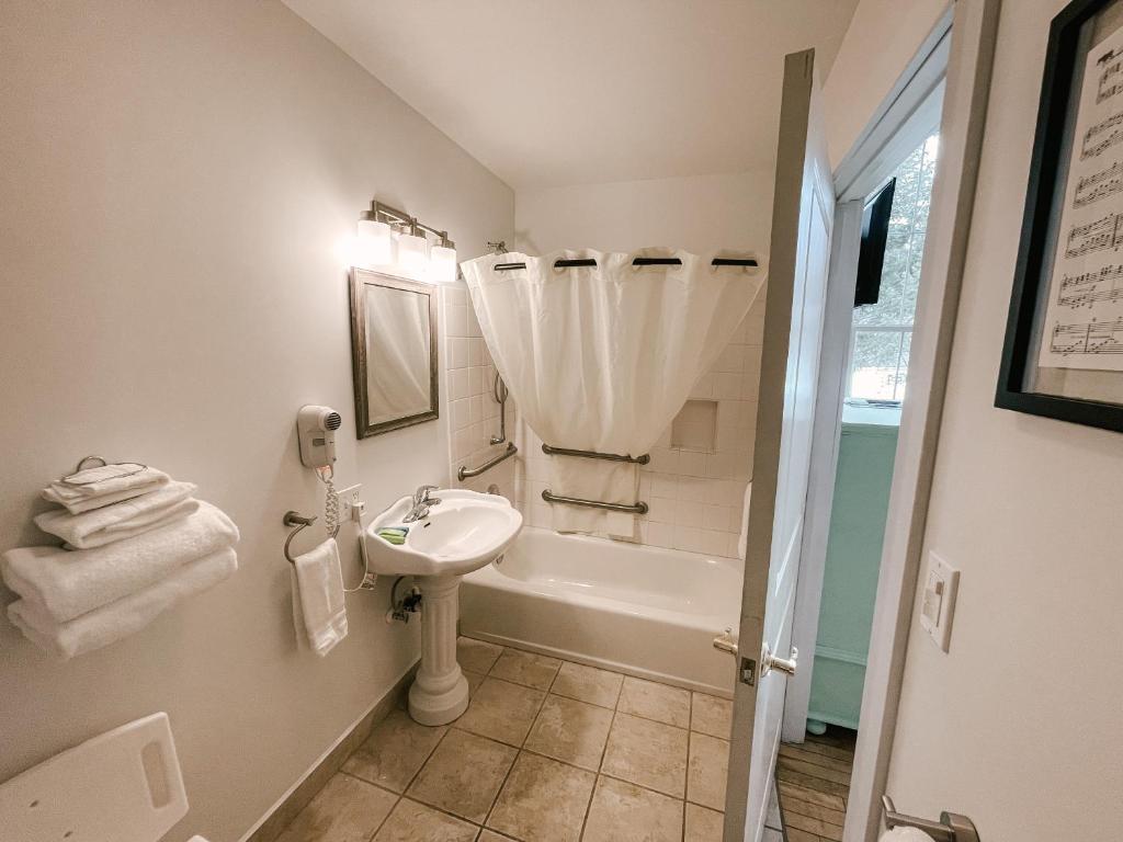 Northside School Bed & Breakfast