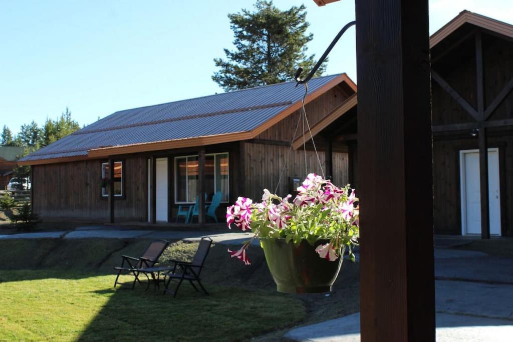 Family Cabin Unit 10