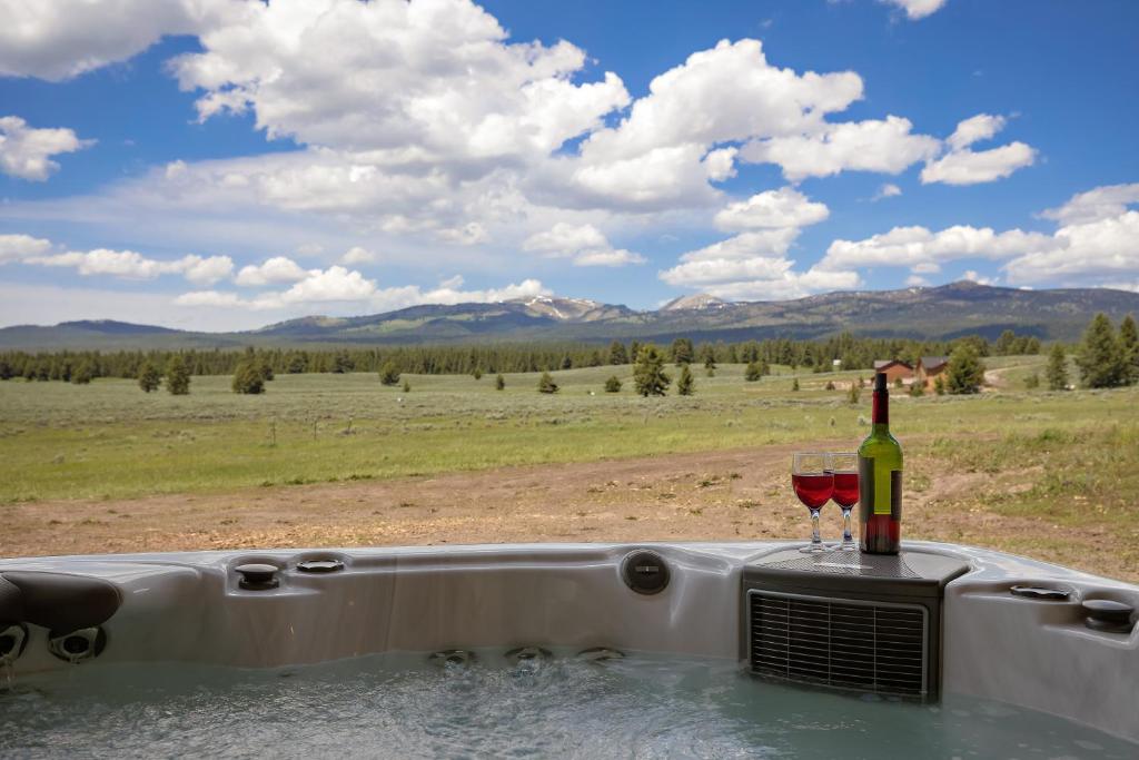 Hot Tub (Jacuzzi) - Photo 5