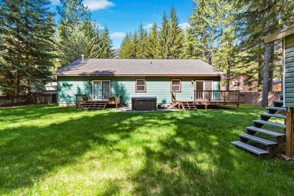 Hot Tub (Jacuzzi) - Photo 2