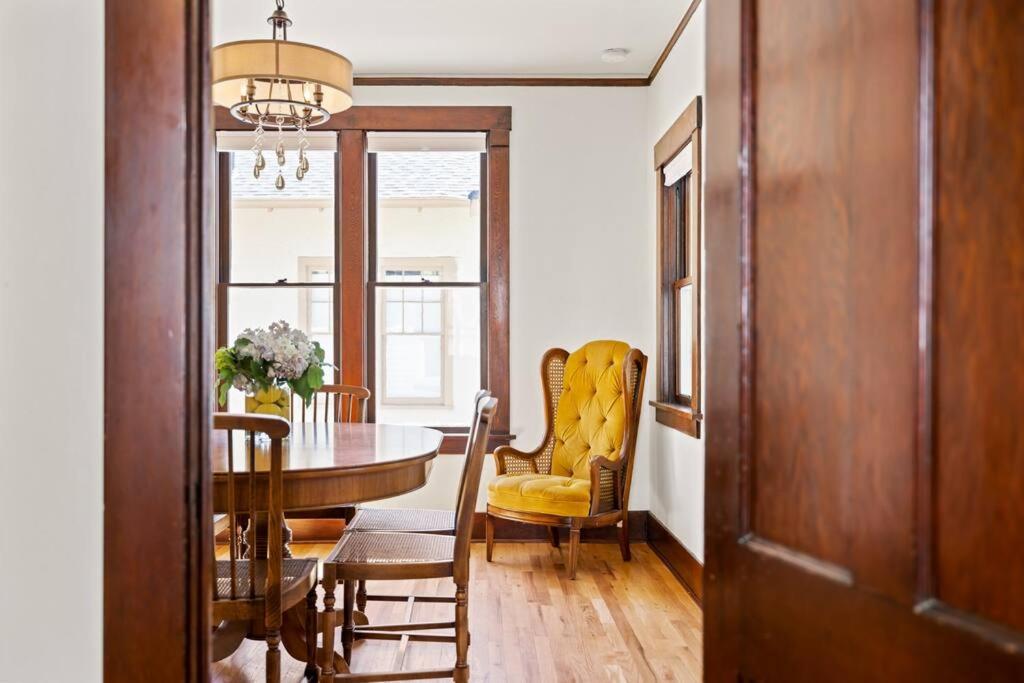 Downtown Bungalow with Geothermal Hot Spring - Image 8