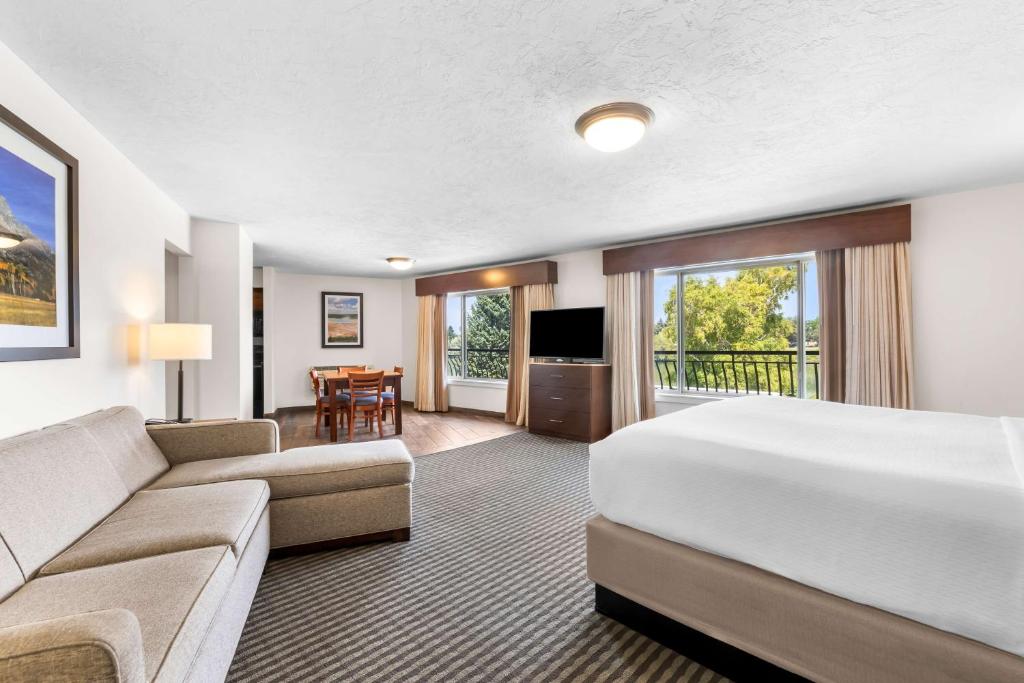 Best Western Driftwood Inn - Image 5