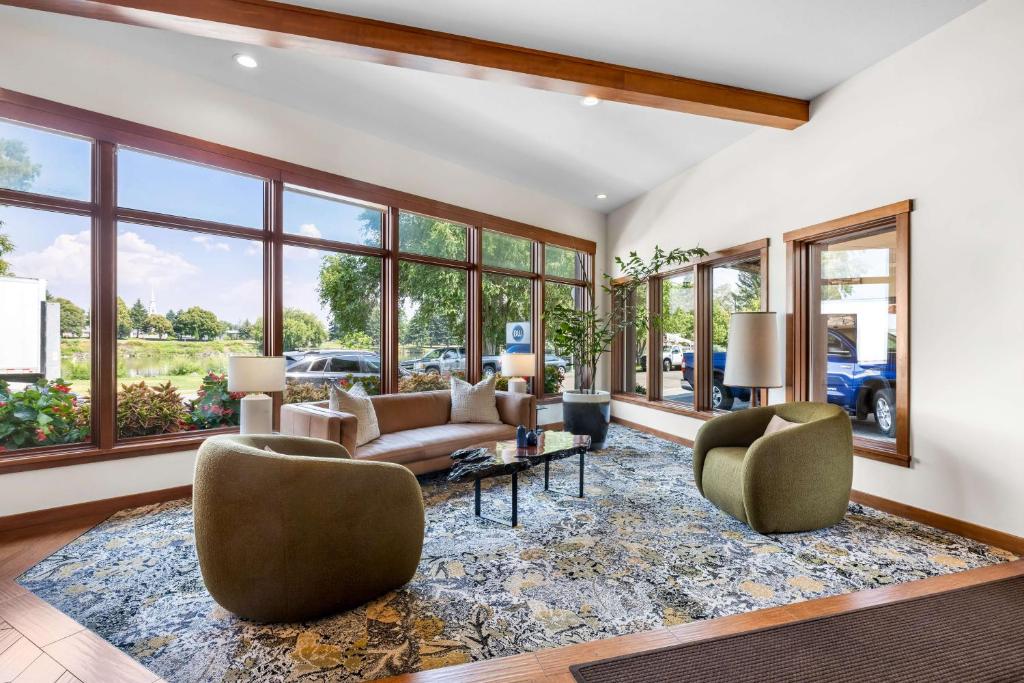 Best Western Driftwood Inn - Image 6