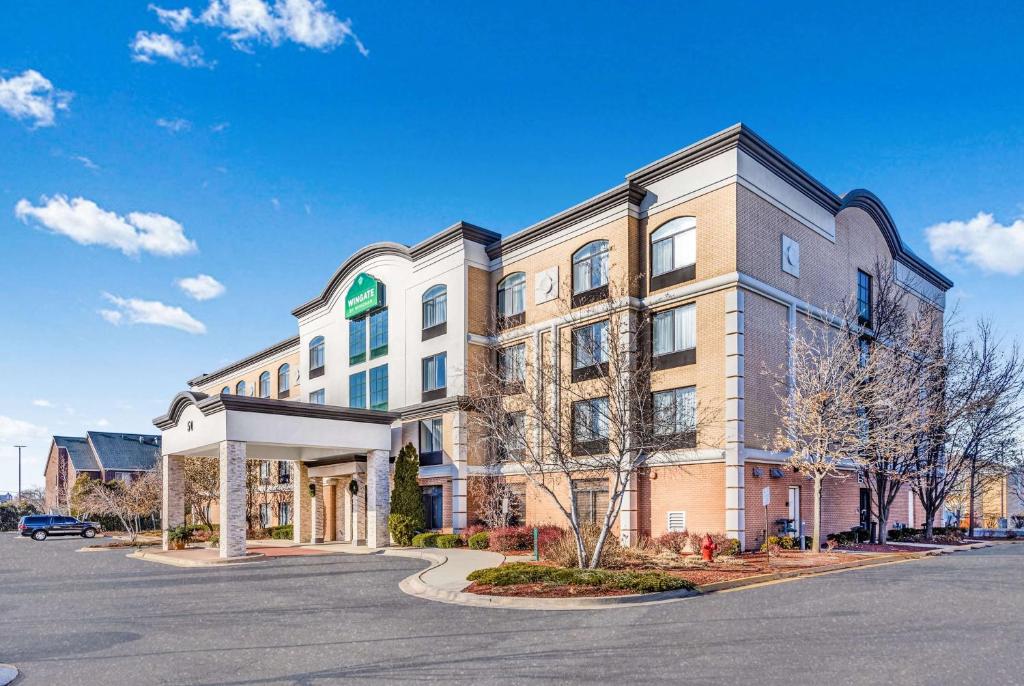 Wingate by Wyndham Chicago Schaumburg - Image 5