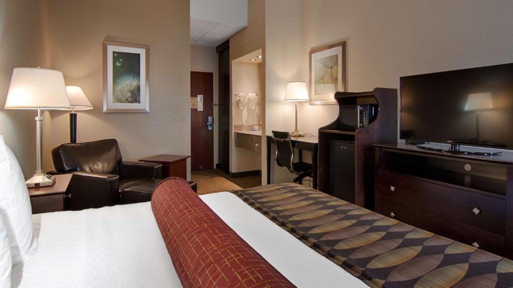 Best Western Plus O'hare International South Hotel - Image 7