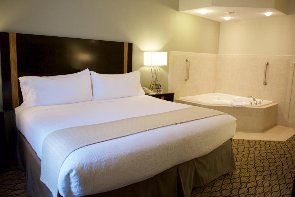 Holiday Inn Effingham by IHG