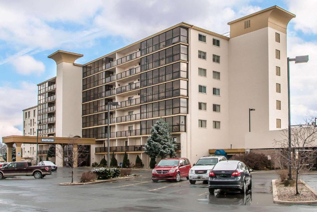 Comfort Inn & Suites Rochelle - DeKalb - Image 6