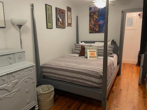 Ray's Bucktown Bed and Breakfast - Image 8