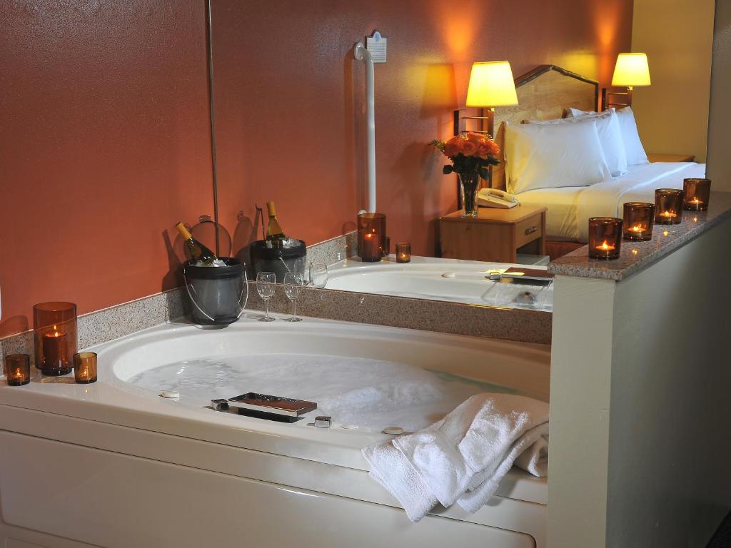 Whirlpool - Photo 2