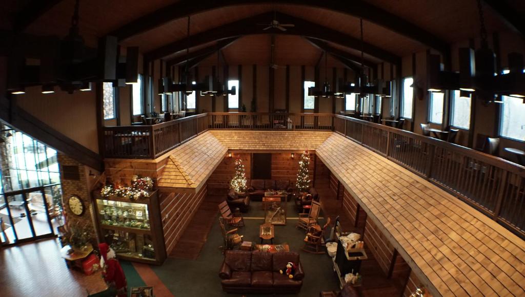 RiverBank Lodge - Image 4
