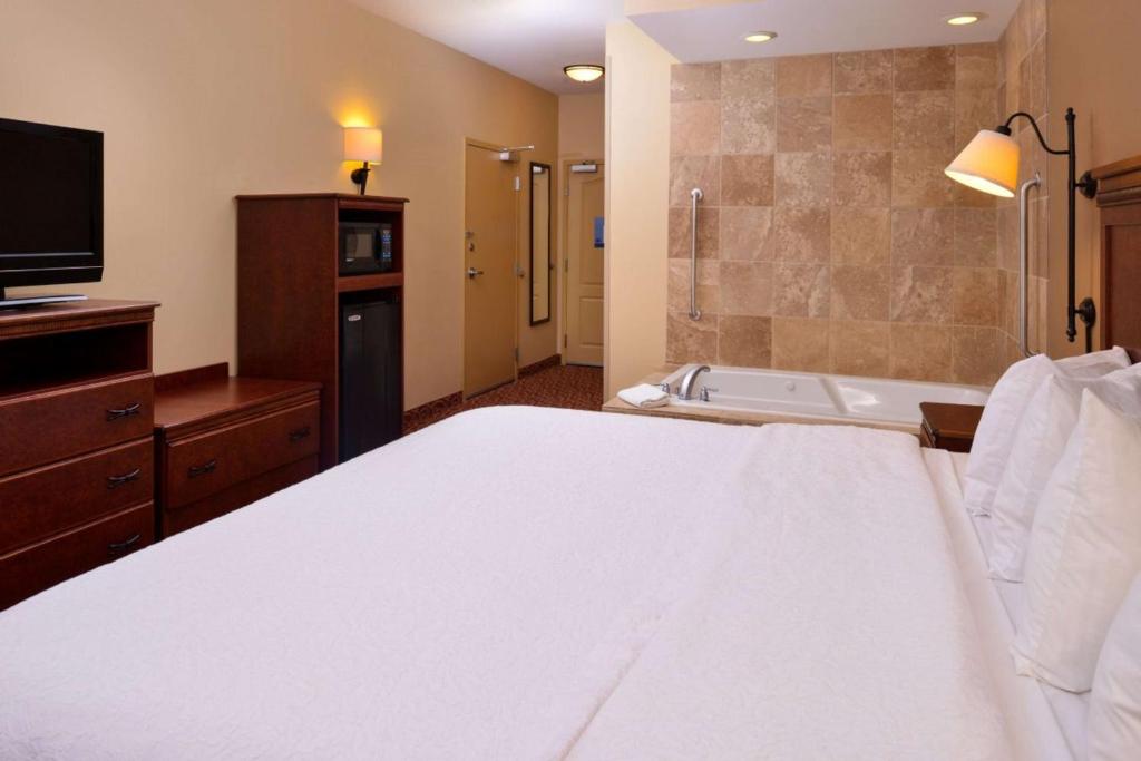 Hampton By Hilton Lincoln