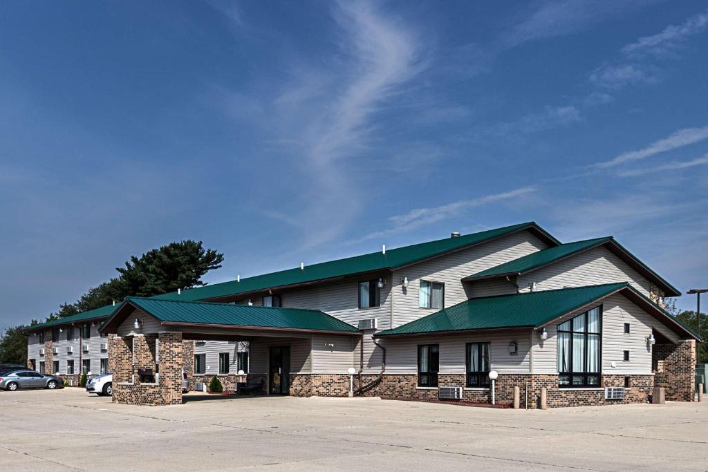 Motel 6-Kewanee, IL - Image 6