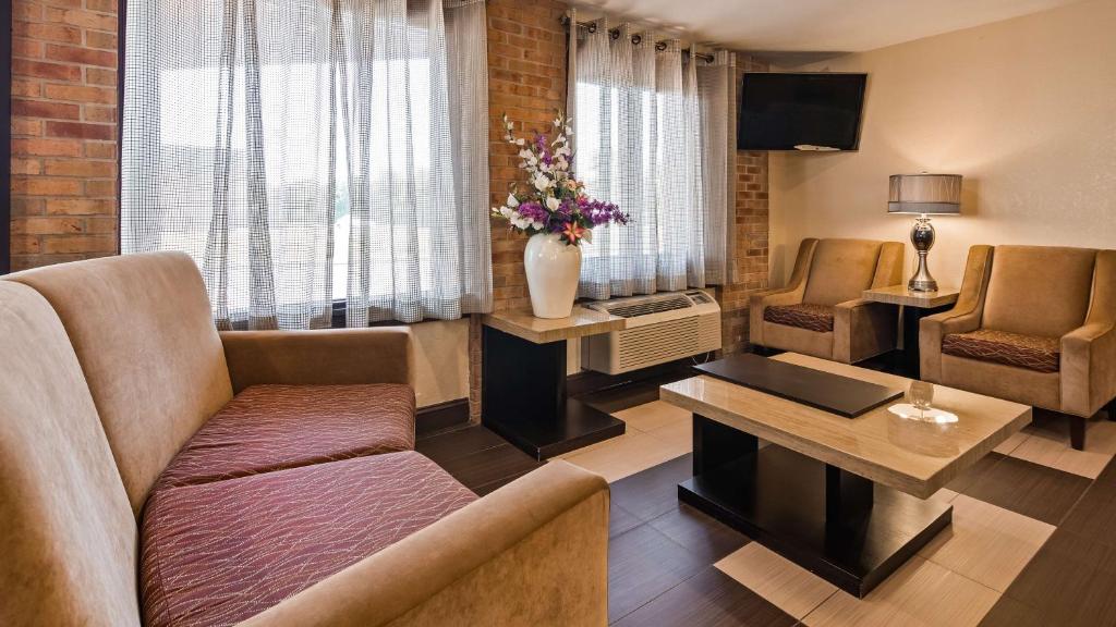 Best Western Jacksonville Inn - Image 6