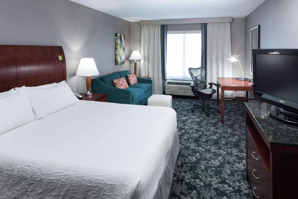 Hilton Garden Inn Naperville/Warrenville - Image 6