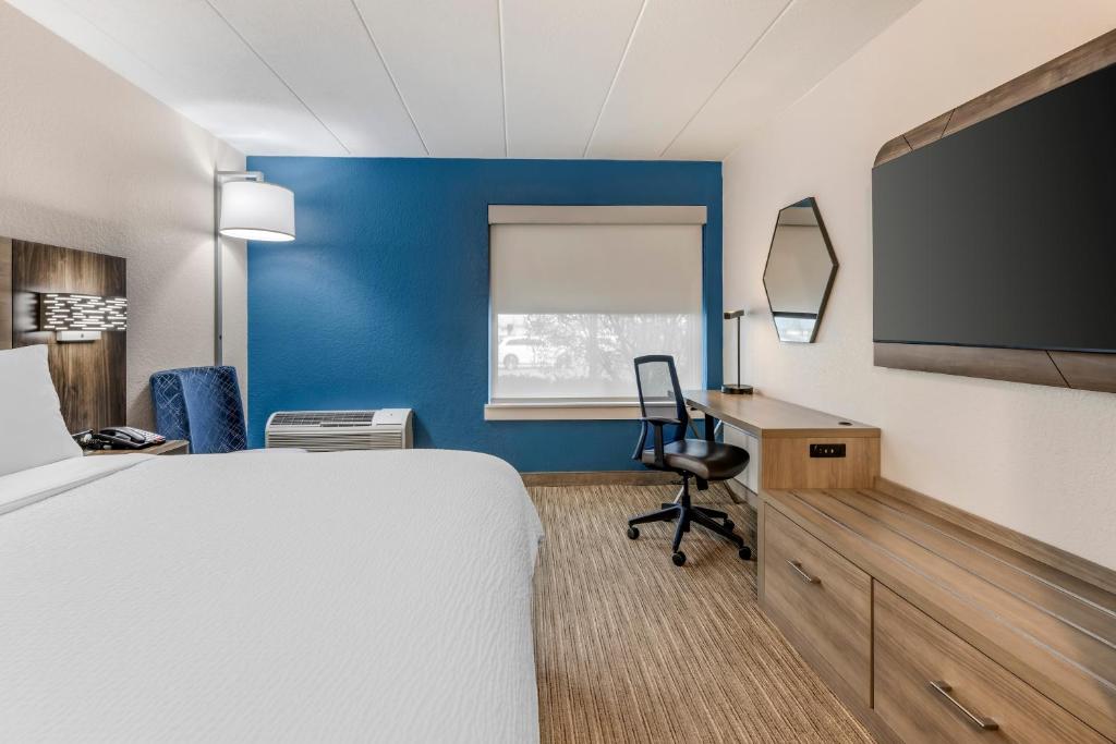 Holiday Inn Express Chicago-Downers Grove by IHG - Image 8