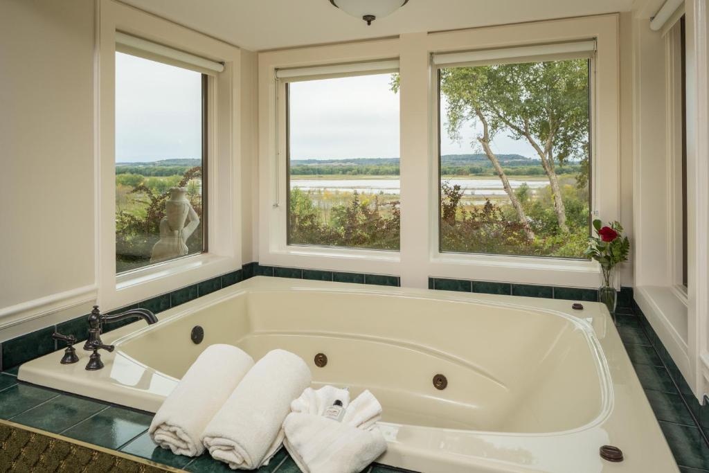 Bathtub - Photo 3