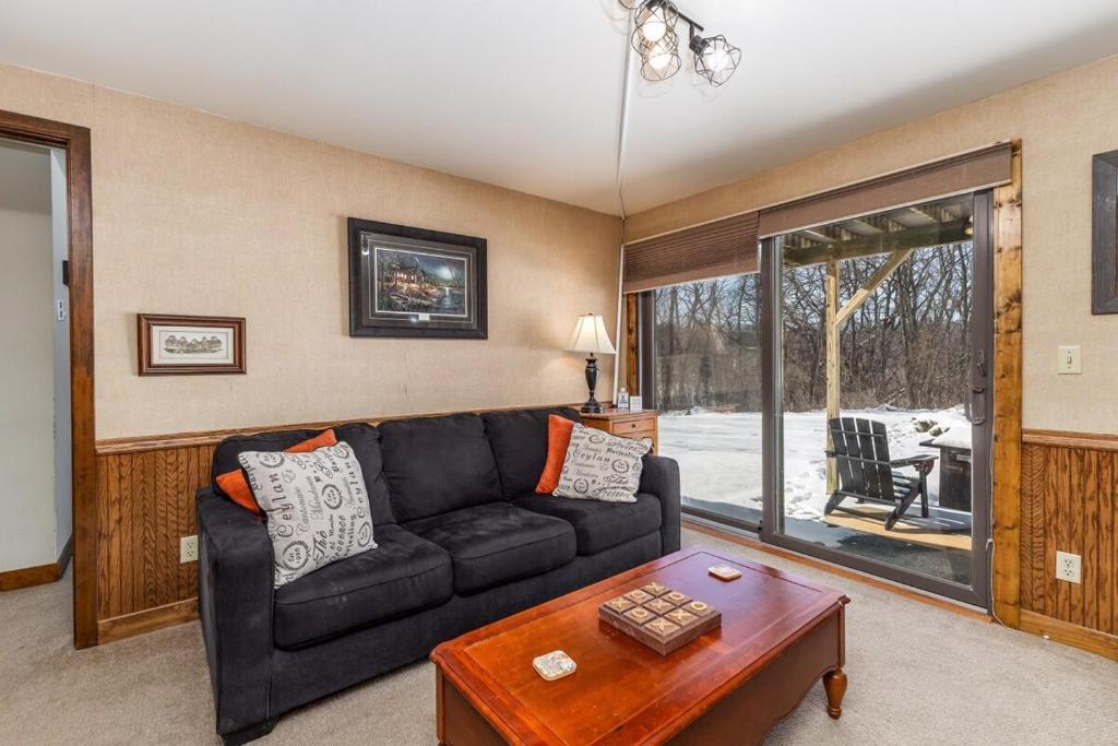 4-Bedroom Townhouse in Beautiful Galena - Image 6