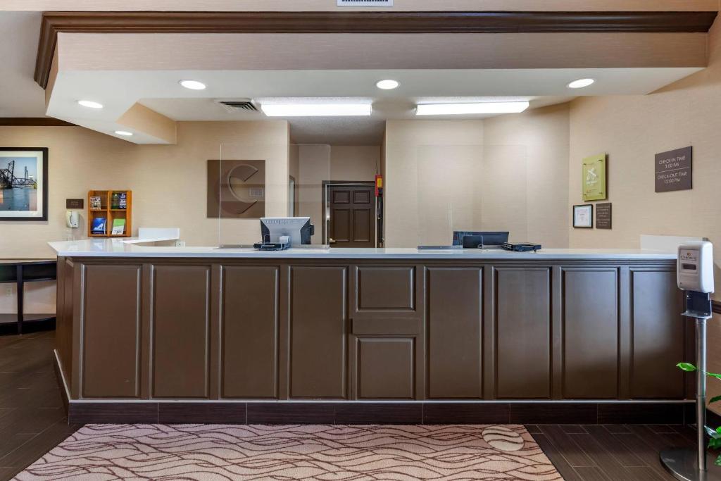 Comfort Inn & Suites Geneva- West Chicago - Image 5