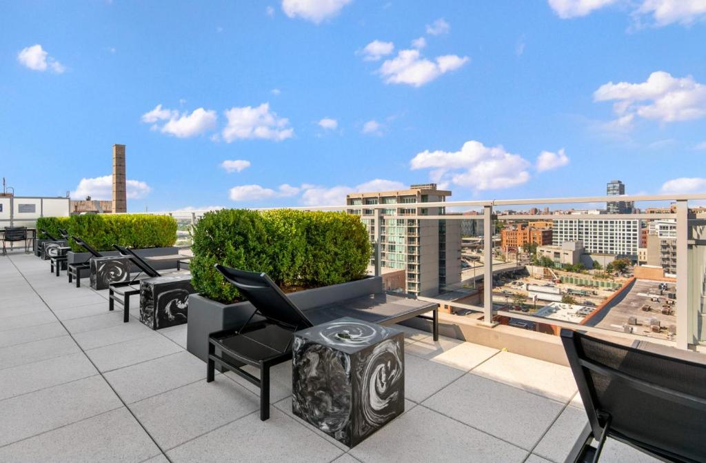 Jeffjack Heated Pool Penthouse in Chicago's West Loop - Image 7