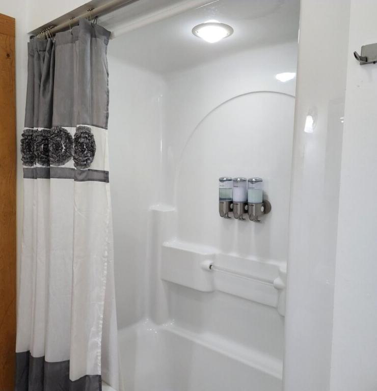 Tortuga Inn - Image 6