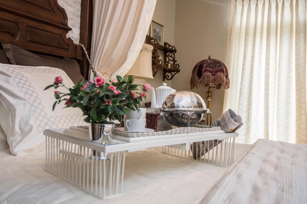 Inntiquity, A Country Inn - Image 7