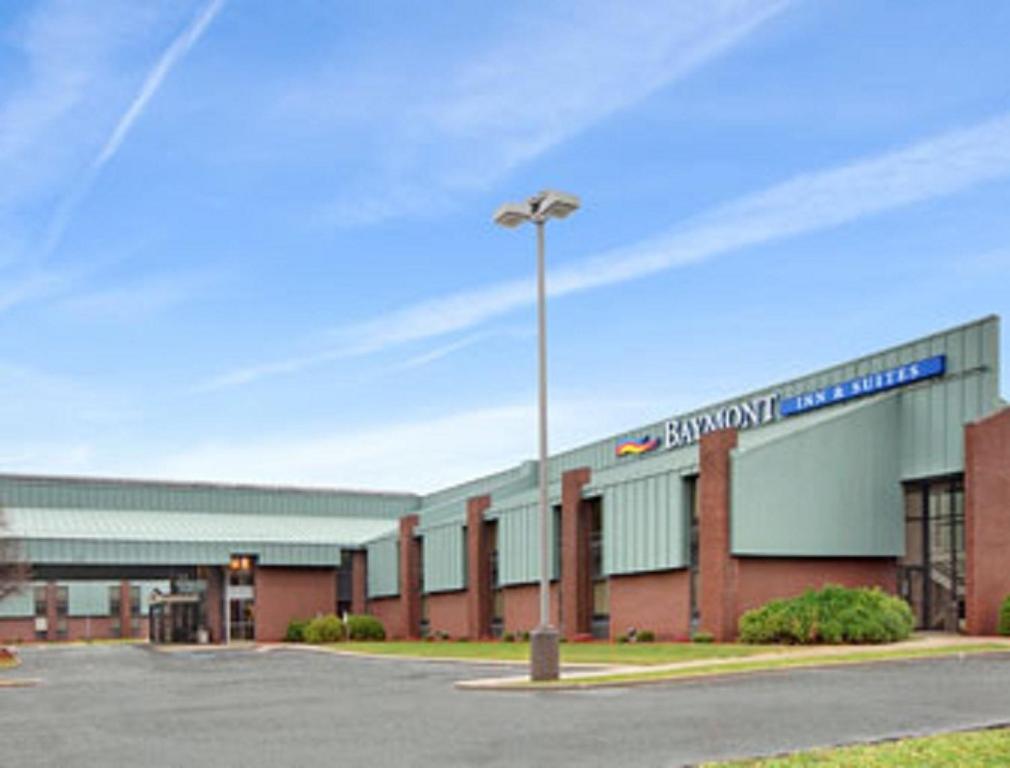 Baymont by Wyndham Elkhart - Image 8