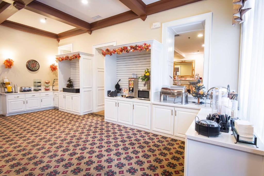 Fort Harrison State Park Inn - Image 8