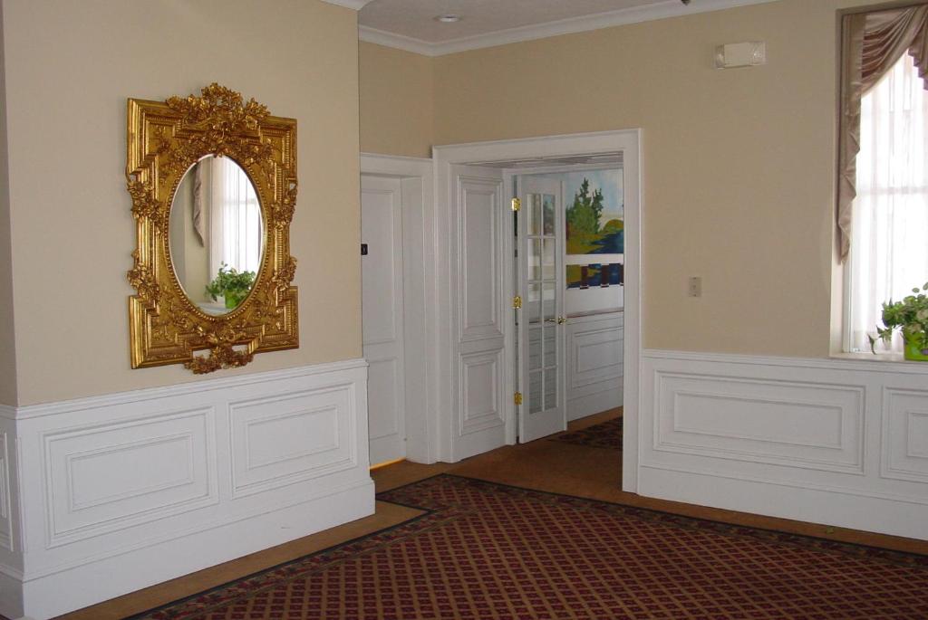 Fort Harrison State Park Inn - Image 7