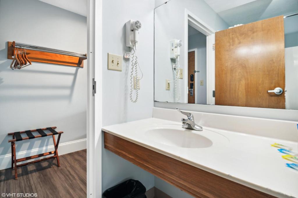 My Hometown Inn - Image 5