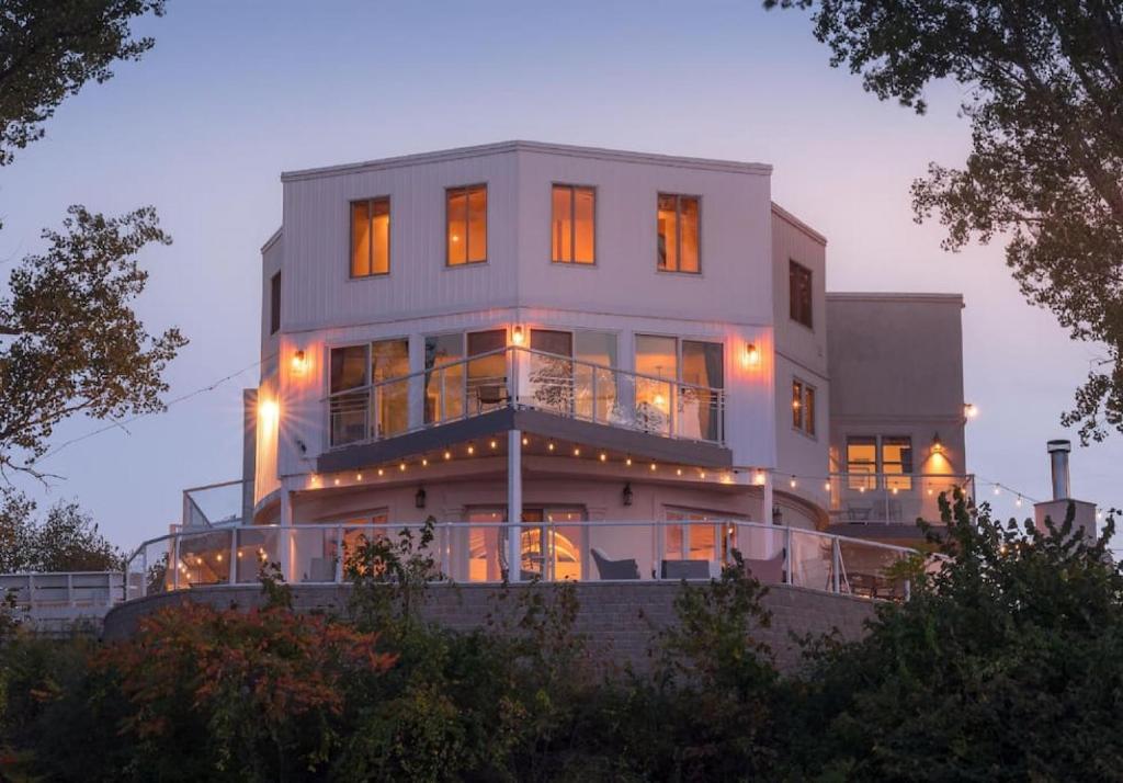 Villa Santorini The Addition