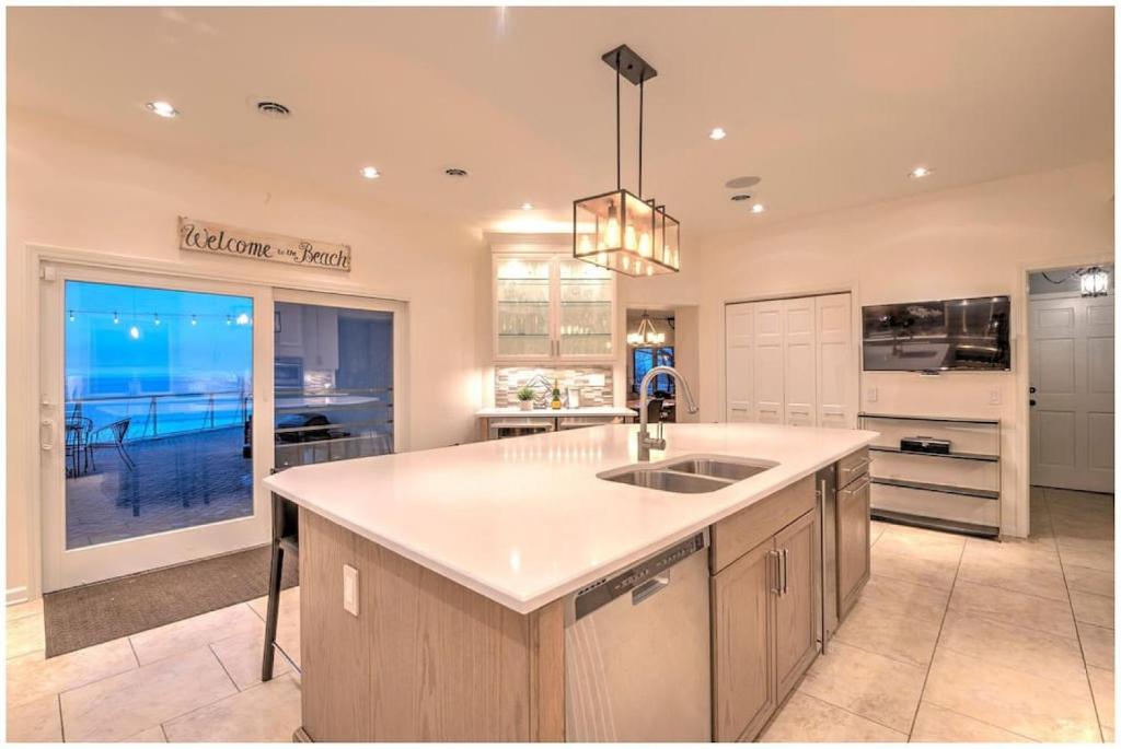 Villa Santorini The Addition - Image 5