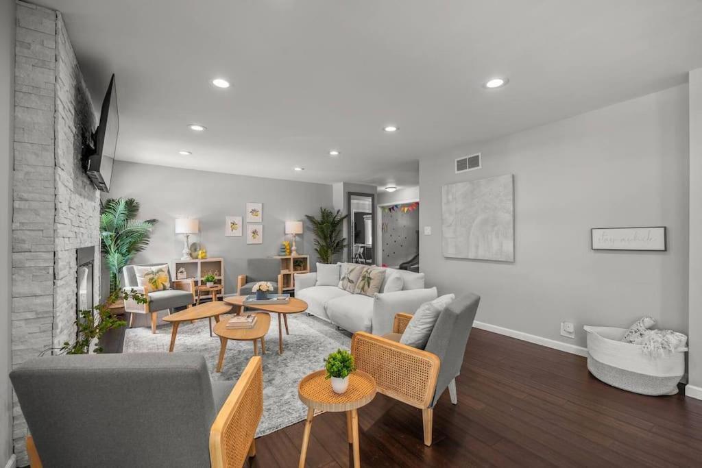 Zestlife-LuxuryEscape-ThemedRooms-Pool-GameRoom - Image 5