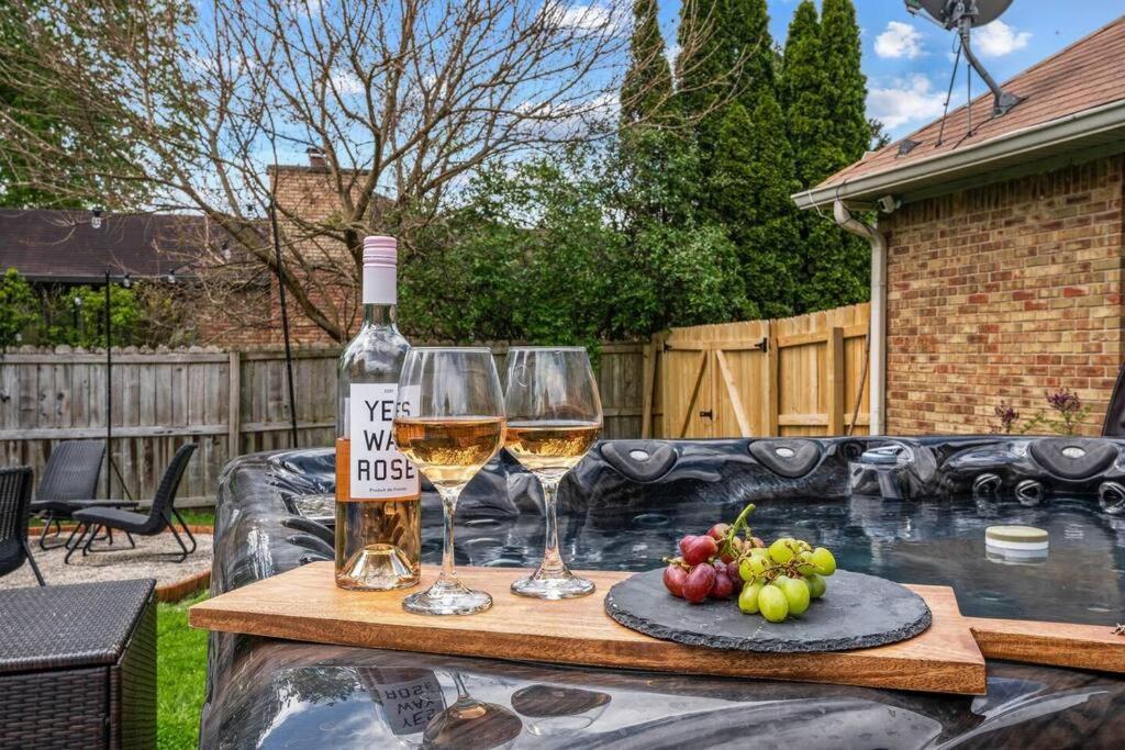 Zestlife-LuxuryEscape-ThemedRooms-Pool-GameRoom