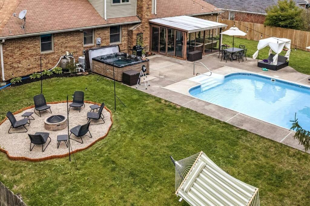 Hot Tub (Jacuzzi) - Photo 6